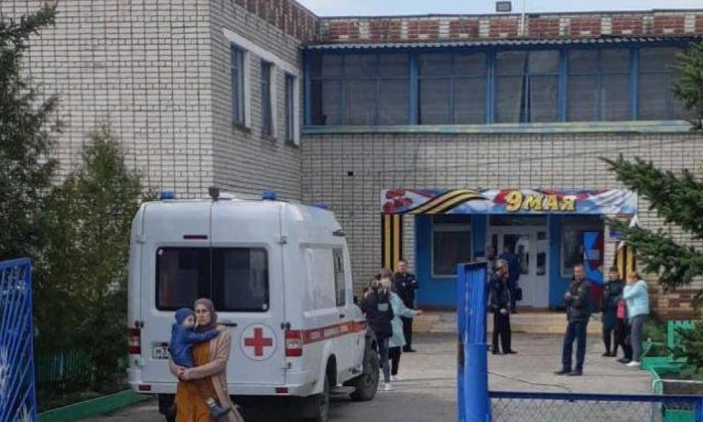 Ρωσία: Μακελειό σε νηπιαγωγείο – Τι όπλισε το χέρι του δράστη